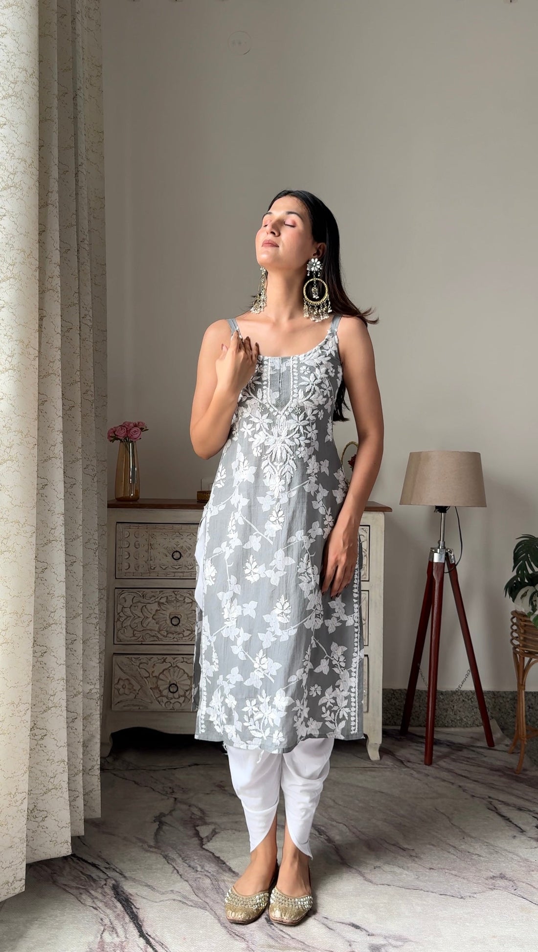 Grey Anokhi Mul Slit Chikan Kurta