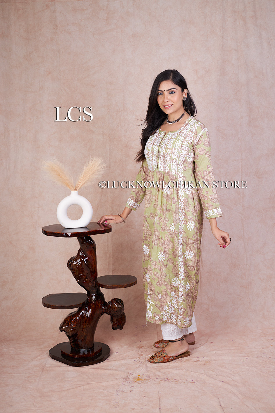 Rumi Nyra Cut Kurta