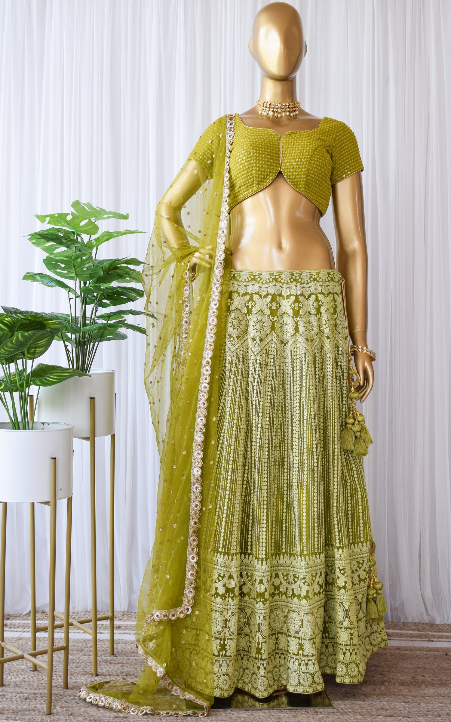 Niyati Fatnani Henna Green Kalidar Lehenga